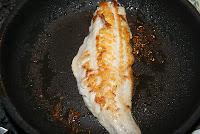 Cabracho al Horno con Patatas panadera y Lechuga de Roble