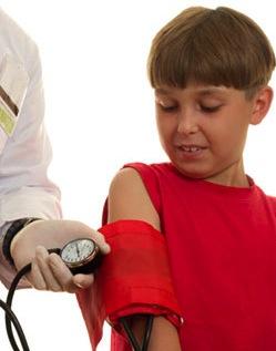 ¿Cómo controlar la hipertensión en niños?