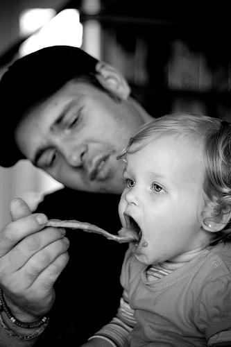 Detectan Plomo en partidas de alimento para bebés