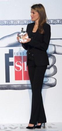 El look de Dña. Letizia en la entrega de los Premios Barco de Vapor