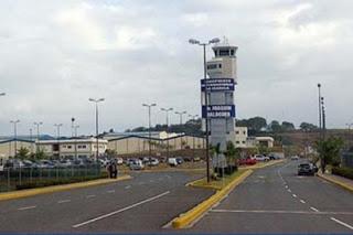 Detienen 4 venezolanos con 165 mil dólares en el aeropuetrto El Higüero