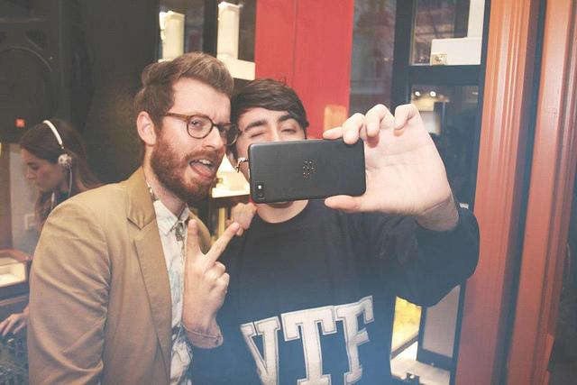 Blackberry se complementa con Aristocrazy