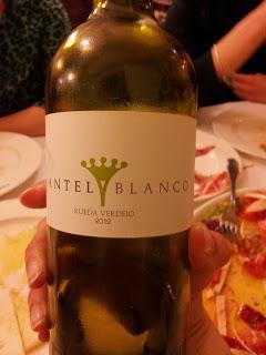 Vino verdejo Mantel Blanco de Rueda 2012