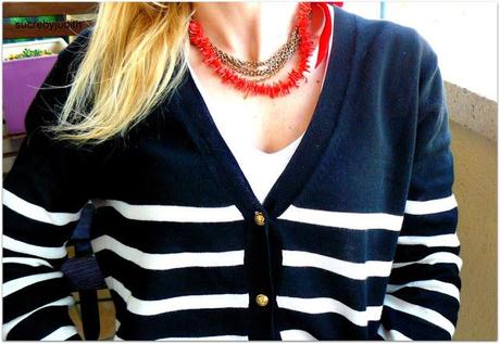 trend white / black and stripes