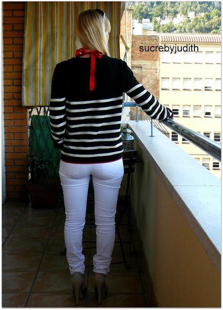 trend white / black and stripes