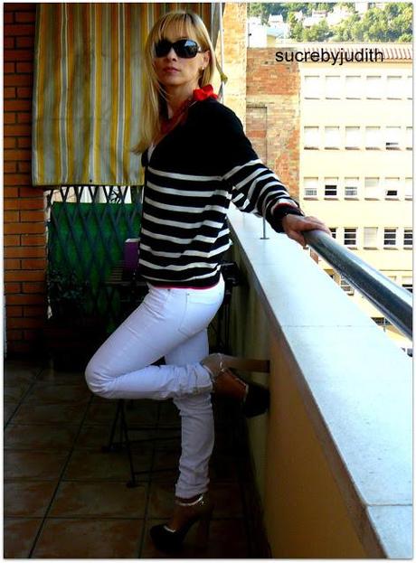 trend white / black and stripes