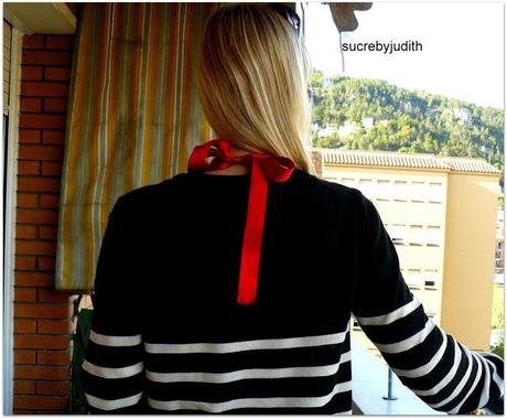 trend white / black and stripes