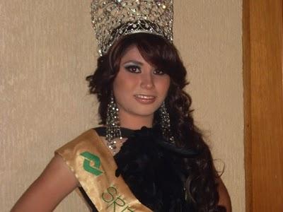 Dulce Anais Señorita ConalepMich 2010