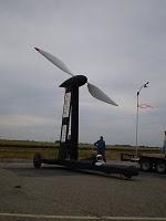 Vehículo propulsado por energía eólica capaz de superar la velocidad del viento