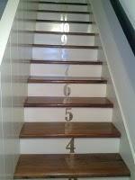 Escaleras con texto