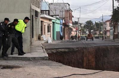 ¿Qué provocó la aparición del enorme agujero en Guatemala?
