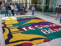 Alfombras de la I.E. Simón Bolívar para el CORPUS CHRISTI (Otuzco 2010 )