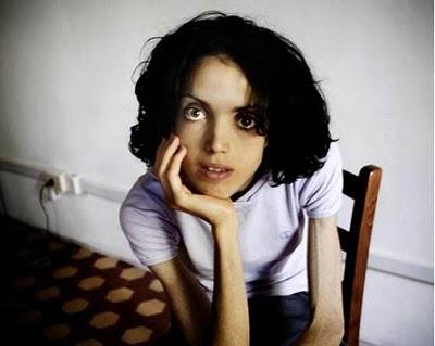 PHOTOESPAÑA 2010: Simona Ghizzoni pone rostro a la anorexia y la bulimia en 'Días extraños'
