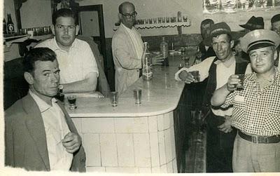 Señor Zapatero, ¿para cuándo la fusión fría de bares y chiringuitos?