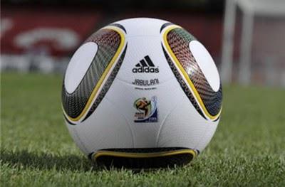 El dios de la pelota en Sudáfrica. Del deporte al humor.