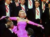 Vestidos para historia: rosa fucsia Marilyn Monroe
