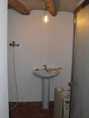 Reforma de una casa de 500 años: El baño del taller