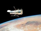 ¿Por acopla Telescopio Espacial Hubble Estación Espacial?