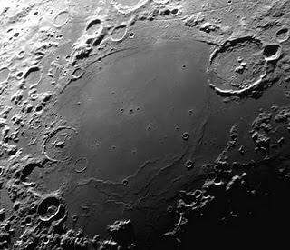 La luna alberga más agua de lo que se creía
El volumen de...