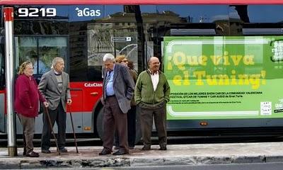 Los viejos y el transporte público