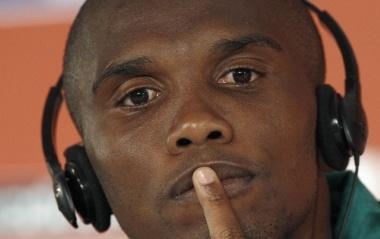 Cameroon's soccer player Samuel Eto'o attends a news conference in Pretoria June 18, 2010, ahead of the 2010 World Cup Group E match against Denmark. REUTERS/Alessandro Bianchi  (SOUTH AFRICA)
