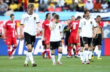 June 18, 2010 - Port Elizabeth, South Africa - epa02209264 Germany's (L-R) Per Mertesacker, Marko Marin and Arne Friedrich walk off after Serbia defeated Germany 1-0 in the FIFA World Cup 2010 group D preliminary round match between Germany and Serbia at the Nelson Mandela Bay stadium in Port Elizabeth, South Africa, 18 June 2010.