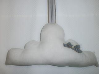 Y OTRO COJÍN NUBE...