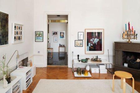 techos altos decoración suelo de parquet de roble espigado puerta corredera decoración productos de diseño piso nórdico diáfano muebles de diseño diseño de interiores decoración nórdica decoración de interiores Bulthaup y Gaggenau blog decoración 