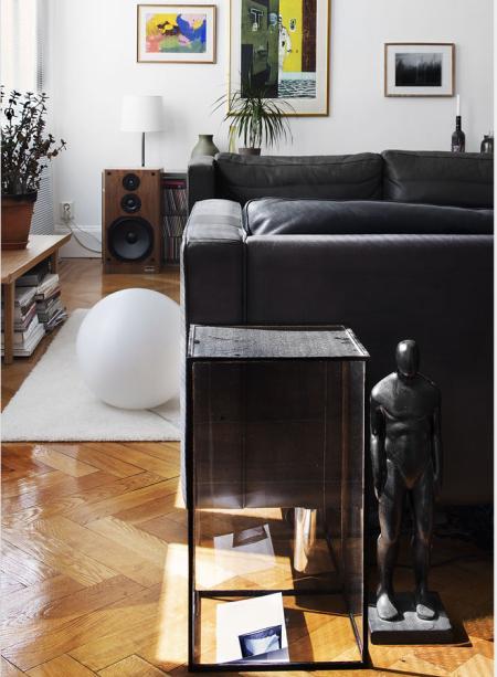 techos altos decoración suelo de parquet de roble espigado puerta corredera decoración productos de diseño piso nórdico diáfano muebles de diseño diseño de interiores decoración nórdica decoración de interiores Bulthaup y Gaggenau blog decoración 