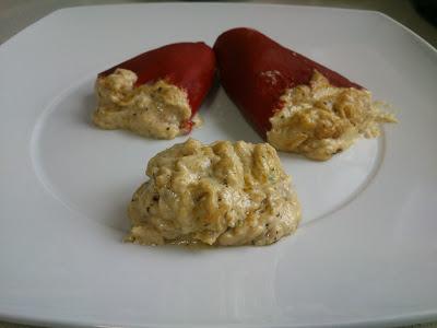 el músico del sitar     (pimientos del piquillo rellenos)