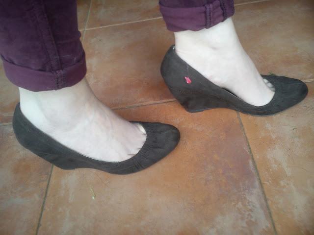 Green and Flowers raining