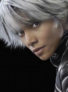 Halle Berry como Tormenta