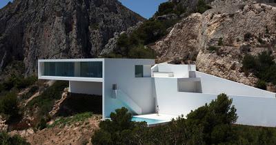 Casa Minimalista en Calpe, Espana