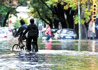 Después de las inundaciones: una crisis política de conjunto