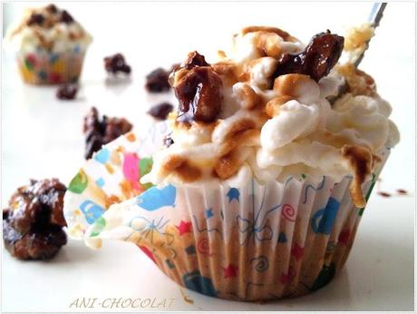 Cupcakes de nata montada y nueces caramelizadas