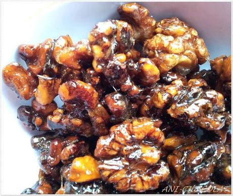 Cupcakes de nata montada y nueces caramelizadas