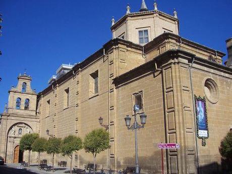 vista general de la basilica nuestra señora de la vega.