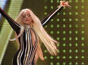 Lady Gaga paga operación cadera