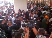 “Leonel hunde este país” vociferaban abogados Lambones