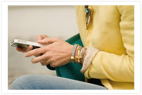 Contrasting colors photo 3-yellow_coat-black_shirt-3_zps449cd06b.jpg