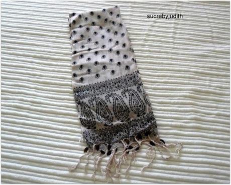 MY FAVORITE CUPBOARD / Scarves MY FAVORITE CUPBOARD / Scarves