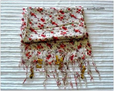 MY FAVORITE CUPBOARD / Scarves MY FAVORITE CUPBOARD / Scarves