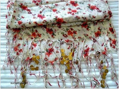 MY FAVORITE CUPBOARD / Scarves MY FAVORITE CUPBOARD / Scarves