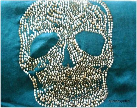 MY FAVORITE CUPBOARD / Scarves MY FAVORITE CUPBOARD / Scarves