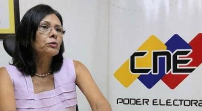 Pueblo venezolano abarrota centros para elegir a su Presidente.