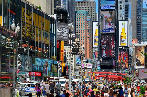 Imagen de Times Square y su plaza peatonal