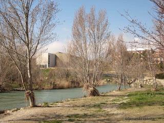 Hacia el polideportivo.