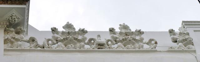 El número 57 de la Calle San Vicente.