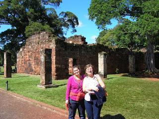 Ruinas misión de San Ignacio, Misiones, Argentina, vuelta al mundo, round the world, La vuelta al mundo de Asun y Ricardo