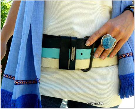 BLUE MIXING BLUE MIXING